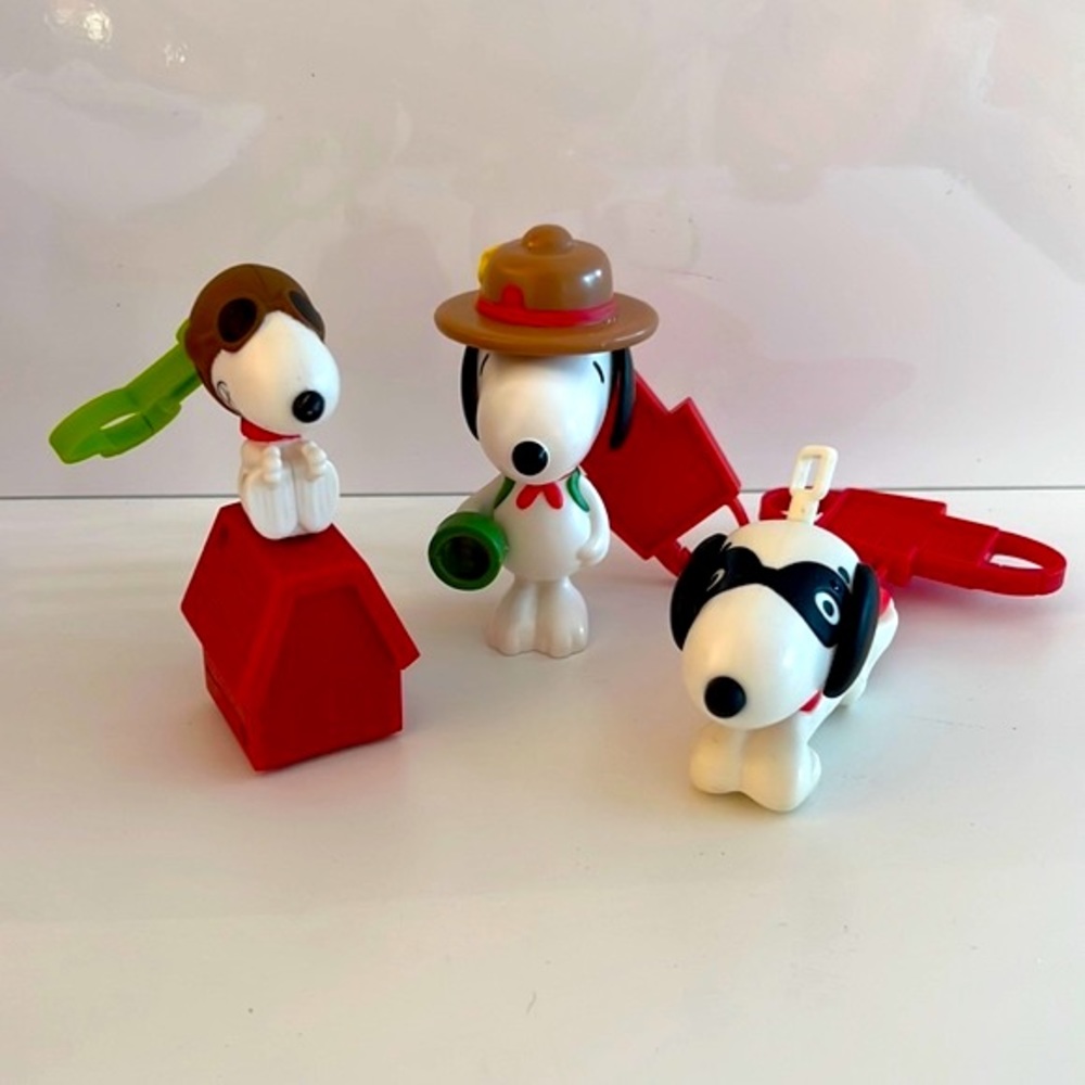 Snoopy McDonald’s Peanuts Happy Meal Toys Set